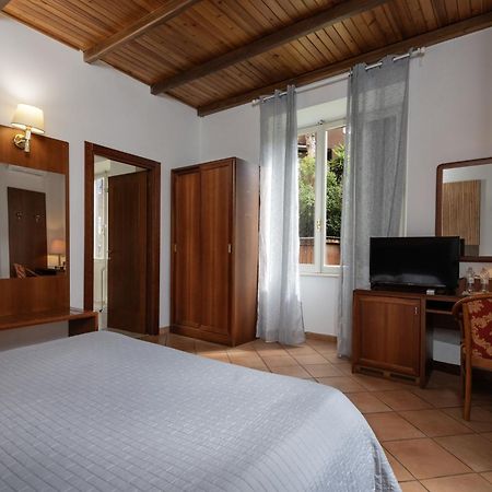 Comfort Rooms Villa Gaia Tor Vergata Рим Екстер'єр фото