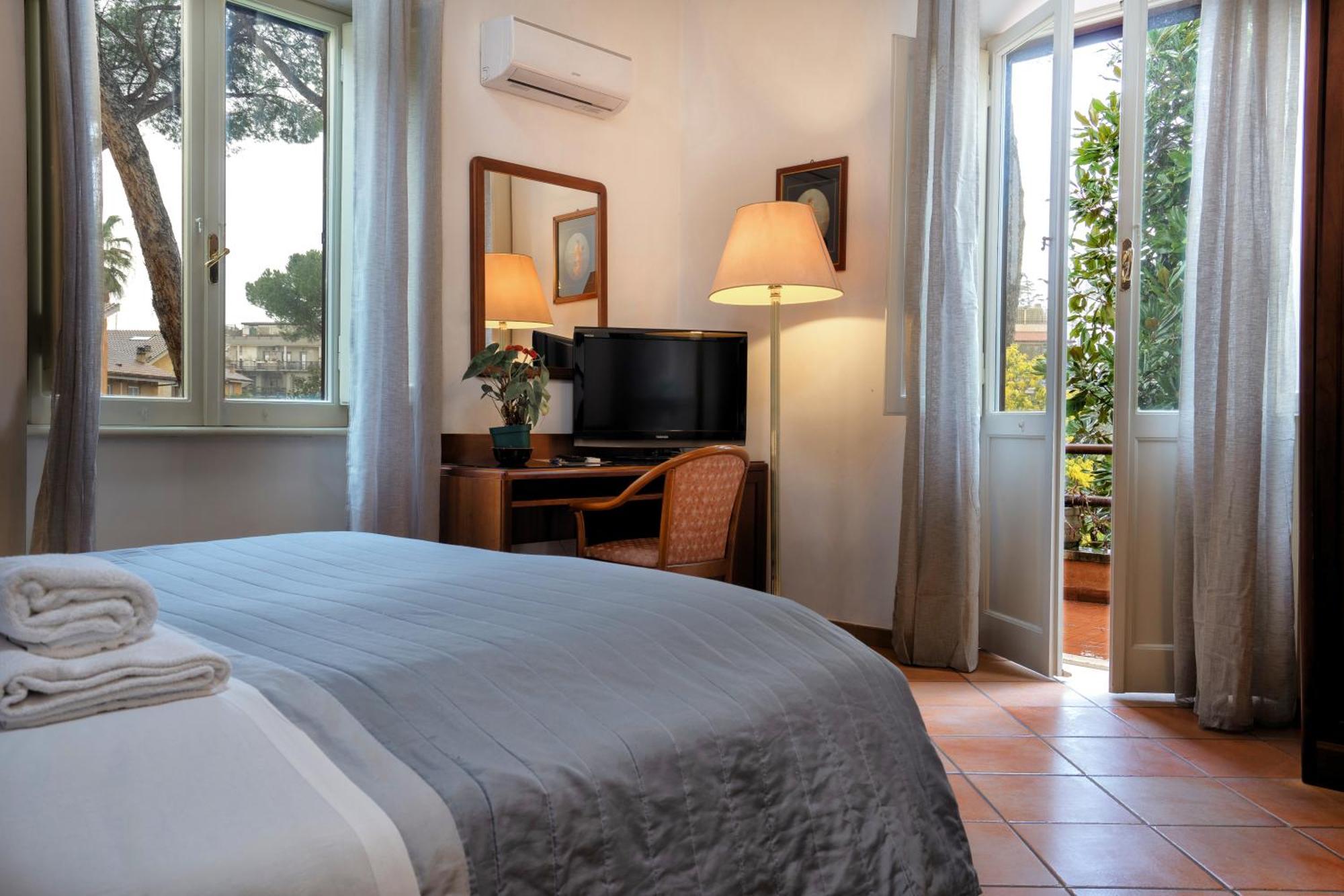 Comfort Rooms Villa Gaia Tor Vergata Рим Екстер'єр фото